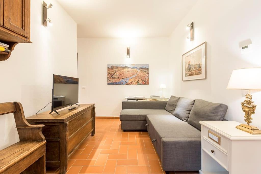 Dalu Florence Apartment Davide - Private Car Park 15 Minutes To The City Center エクステリア 写真